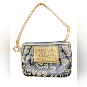 Coach Rare Poppy Storypatch Wristlet